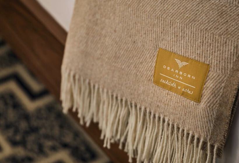 غرفه قياسيه سريرين مزدوجين, Dearborn Inn, Autograph Collection