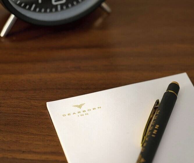 غرفه قياسيه سريرين مزدوجين, Dearborn Inn, Autograph Collection