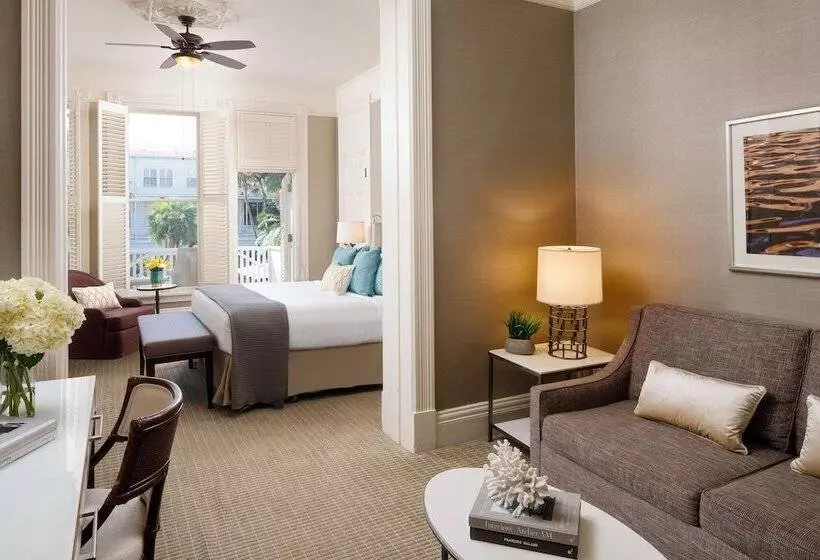 استودیوی استاندارد با تخت دوبل, Del Coronado, Curio Collection By Hilton