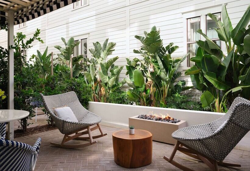 전망 스탠다드 룸 더블 침대, Del Coronado, Curio Collection By Hilton