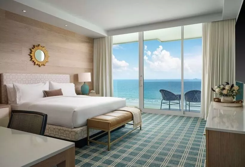 سوئیت برای معلولان, Del Coronado, Curio Collection By Hilton