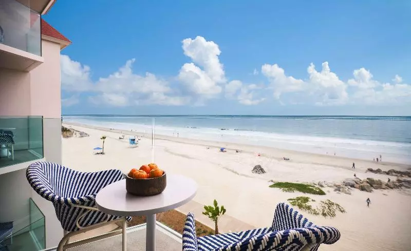 اتاق استاندارد با چشمانداز دریا, Del Coronado, Curio Collection By Hilton