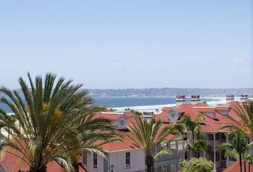 Номер Стандарт Вид на Море, Del Coronado, Curio Collection By Hilton