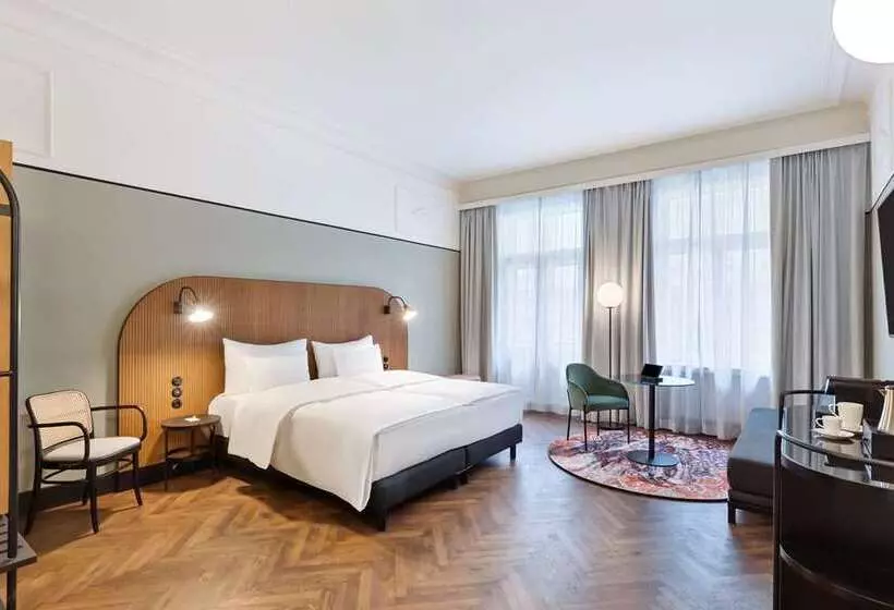 اتاق استاندارد با تخت بزرگ, Del Coronado, Curio Collection By Hilton