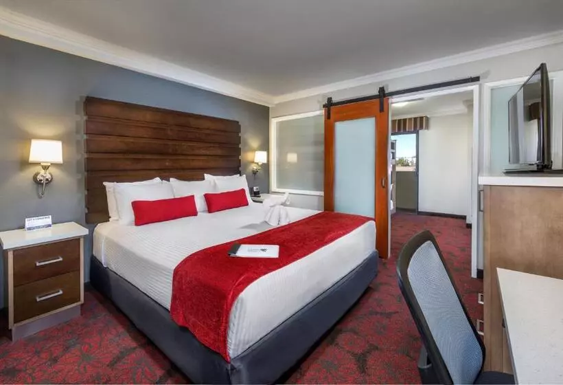 Sviitti King-vuode, Desert Palms Hotel & Suites Anaheim Resort
