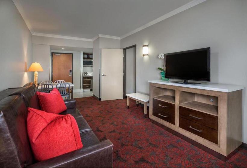 Deluxe Suite, Desert Palms Hotel & Suites Anaheim Resort