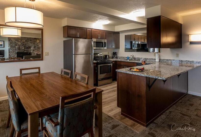 Люкс 3 Спальни, Driftwood Shores Resort