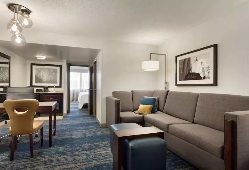 プレミアムスイート, Embassy Suites By Hilton Columbus