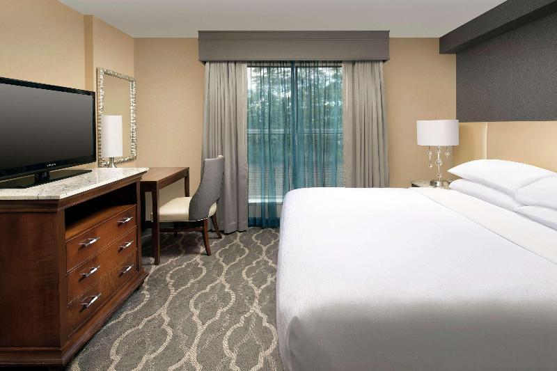 Suíte Premium, Embassy Suites By Hilton Atlanta Airport