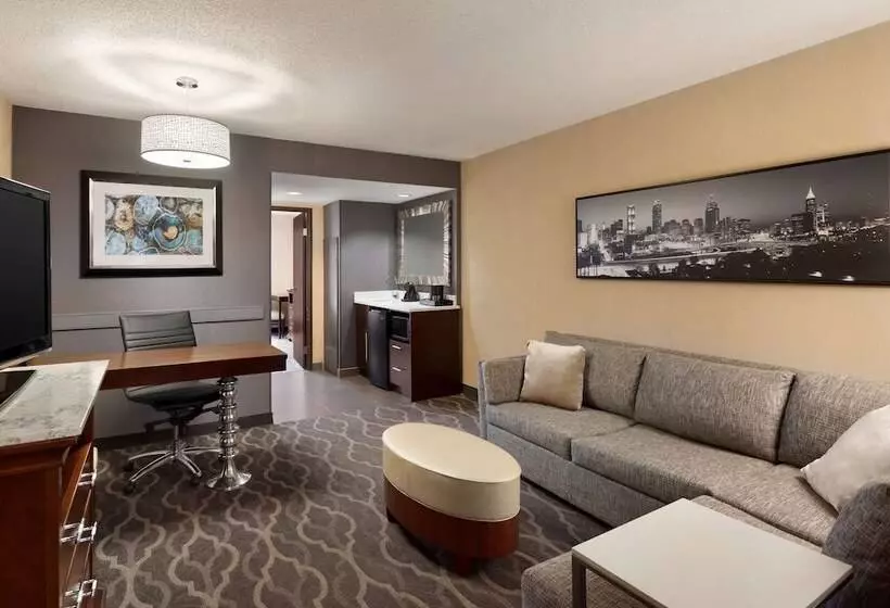 Premium-sviitti, Embassy Suites By Hilton Atlanta Airport