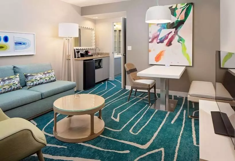 سوئیت با چشم‌انداز, Embassy Suites By Hilton San Diego Bay Downtown