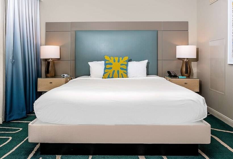 シティビュースイート, Embassy Suites By Hilton San Diego Bay Downtown