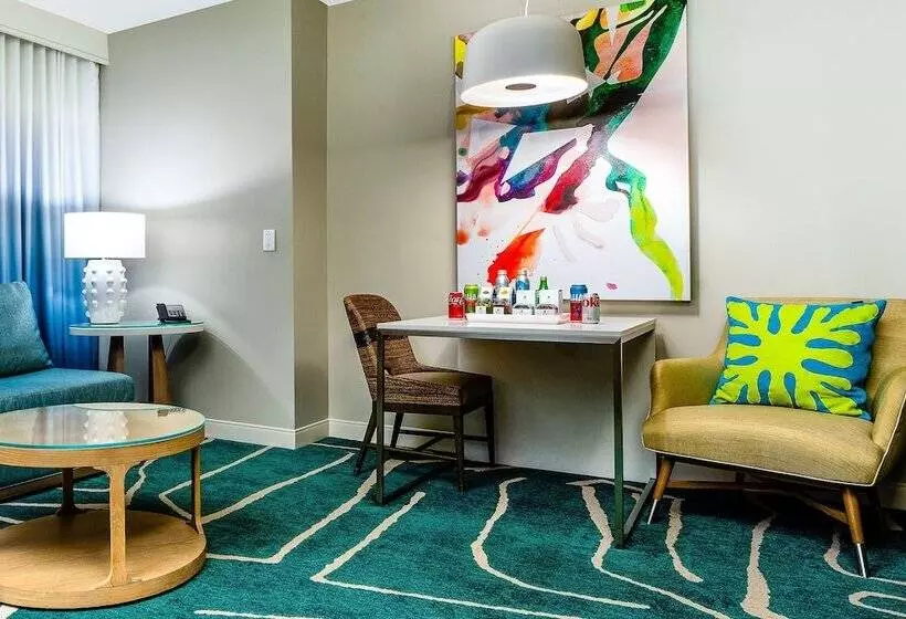 سوئیت پریمیوم, Embassy Suites By Hilton San Diego Bay Downtown