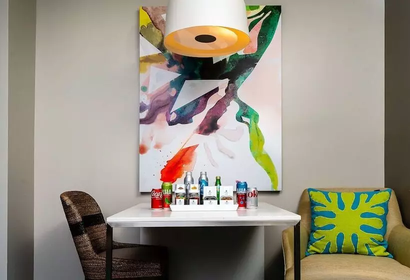 سوئیت پریمیوم, Embassy Suites By Hilton San Diego Bay Downtown