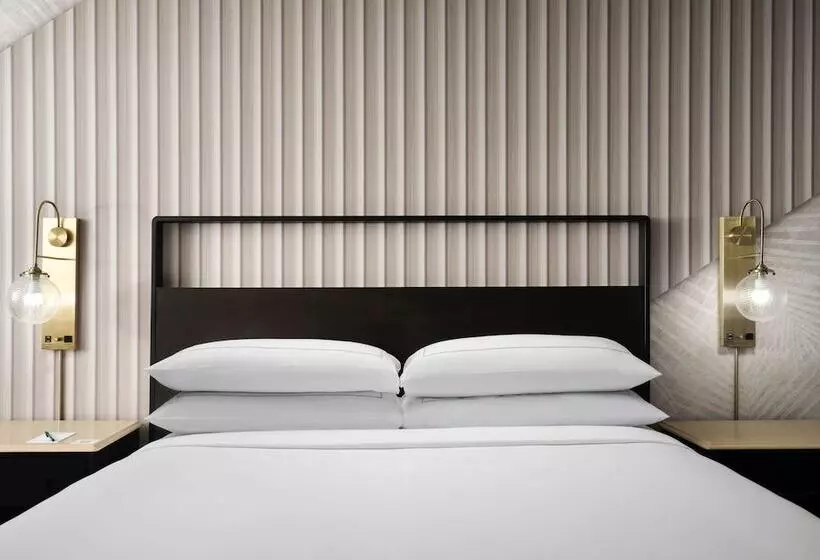 اتاق پرمیوم, Fera Anaheim, A Doubletree By Hilton