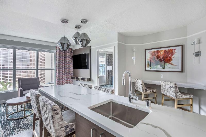 מיטת קינג בסוויטה, Hilton Grand Vacations Club Flamingo Las Vegas