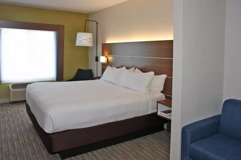 キングサイズベッドのエクゼクティブルーム, Holiday Inn Express Branford New Haven, An Ihg