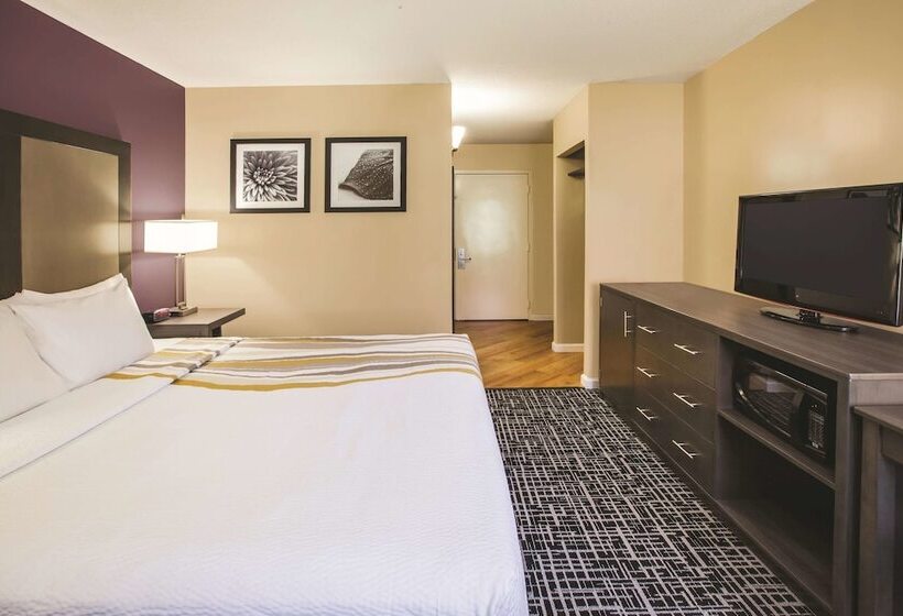 Номер Deluxe, La Quinta Inn By Wyndham Waldorf