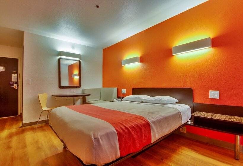 اتاق لوکس, Motel 6 Dallas Fair Park