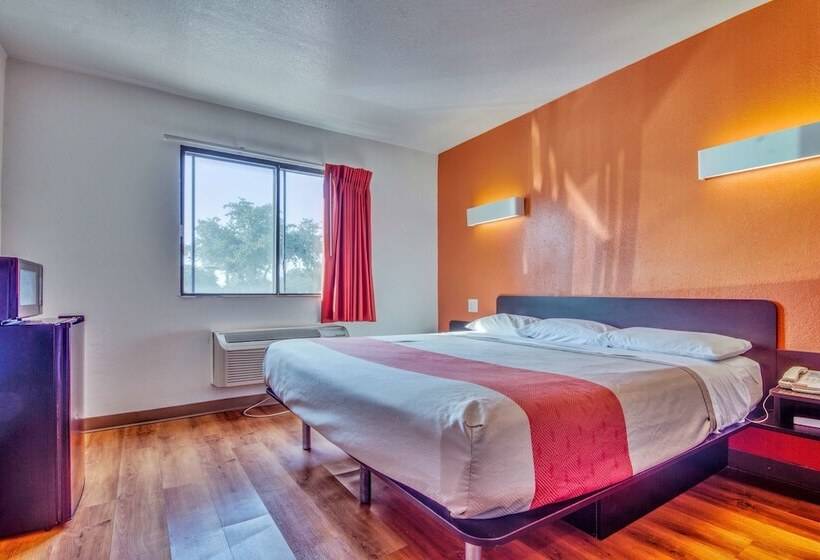 اتاق لوکس, Motel 6 Dallas Fair Park