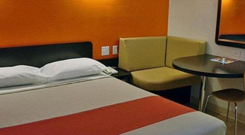 اتاق استاندارد, Motel 6 Dallas Fair Park