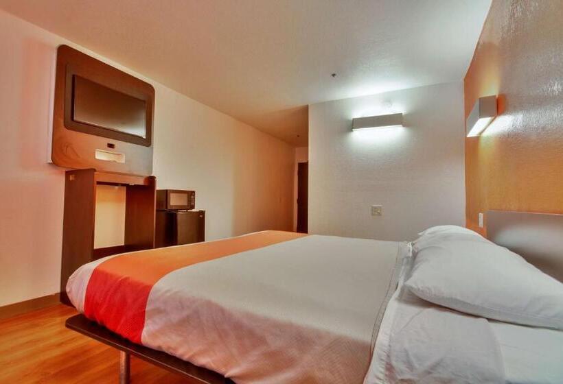 اتاق لوکس با تخت بزرگ, Motel 6 Dallas Fair Park