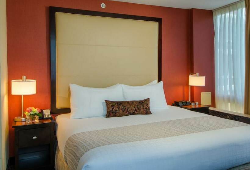 디럭스 룸, Beacon Hotel & Corporate Quarters