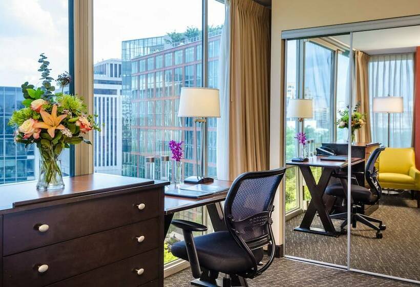 디럭스 룸, Beacon Hotel & Corporate Quarters