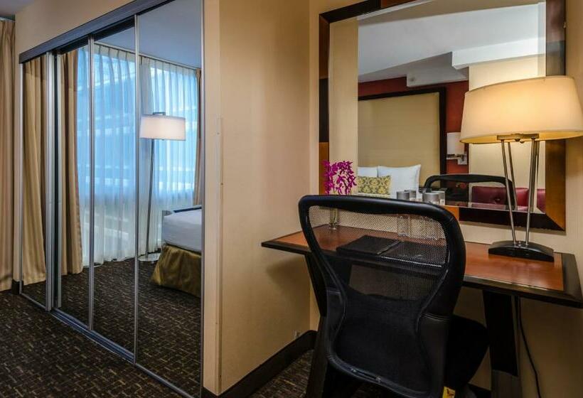 اتاق استاندارد, Beacon Hotel & Corporate Quarters