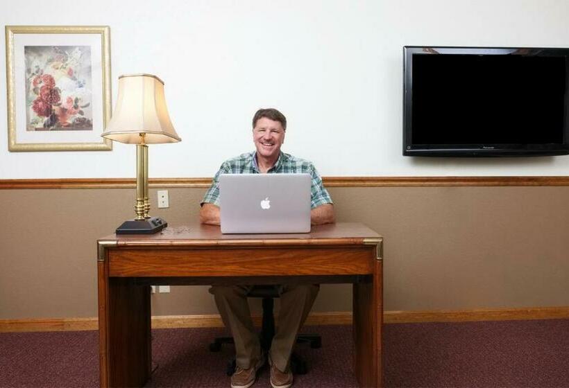 جناح ديلوكس, Four Seasons Lodging