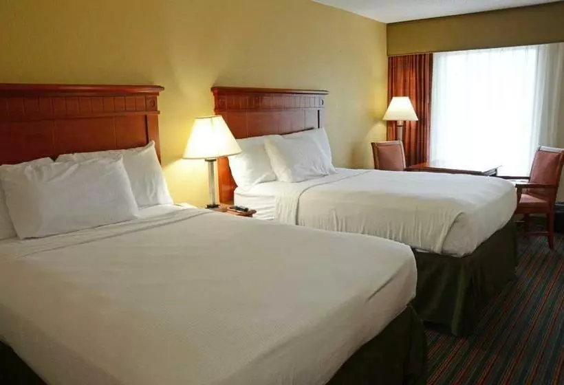 ２ダブルベッドのスタンダードルーム, Baymont By Wyndham Nashville Airport