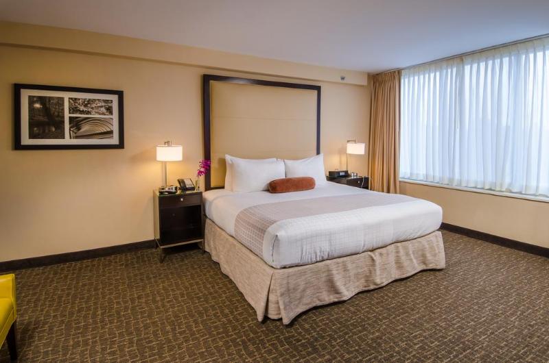 이그제큐티브 룸 킹사이즈 침대, Beacon Hotel & Corporate Quarters