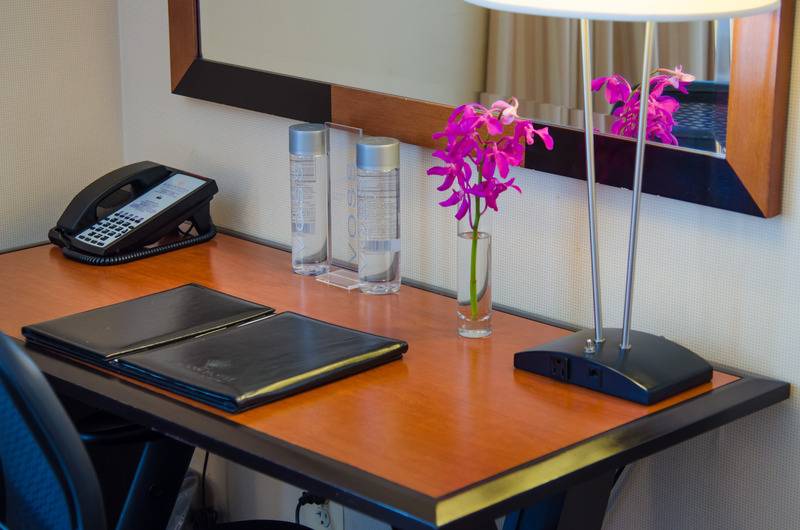 디럭스 룸, Beacon Hotel & Corporate Quarters