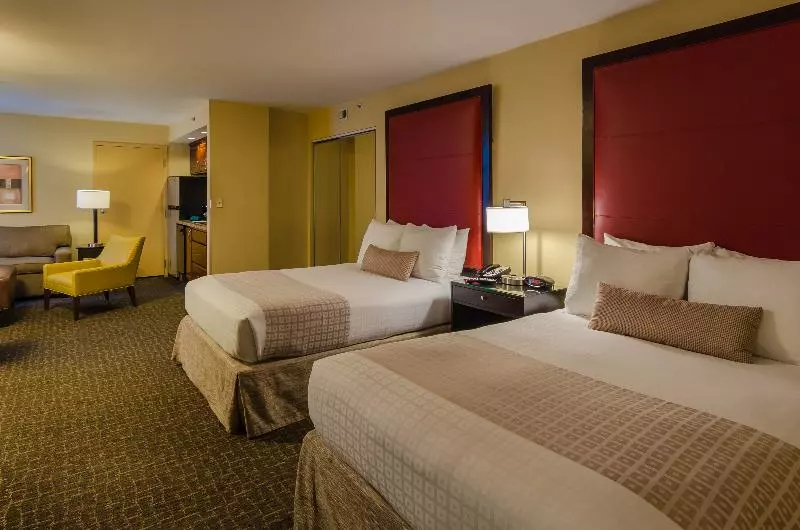 ジュニアスイート, Beacon Hotel & Corporate Quarters
