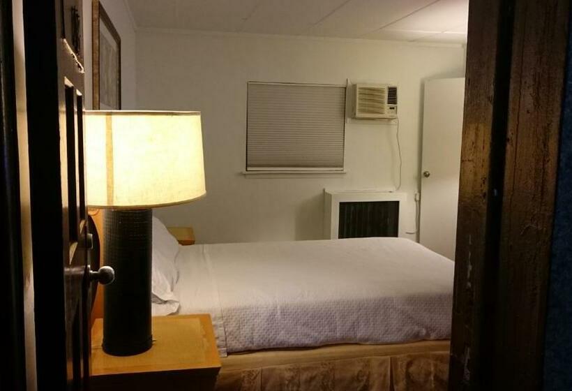 标准间, Greenview Inn Riverhead