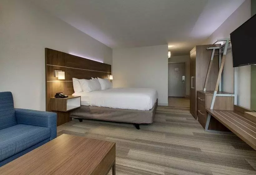 身障者適用スイートルーム, Holiday Inn Express & Suites Wapakoneta, An Ihg