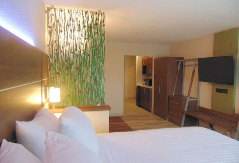 Люкс, Holiday Inn Express & Suites Wapakoneta, An Ihg