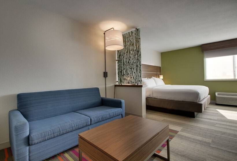 스위트, Holiday Inn Express & Suites Wapakoneta, An Ihg