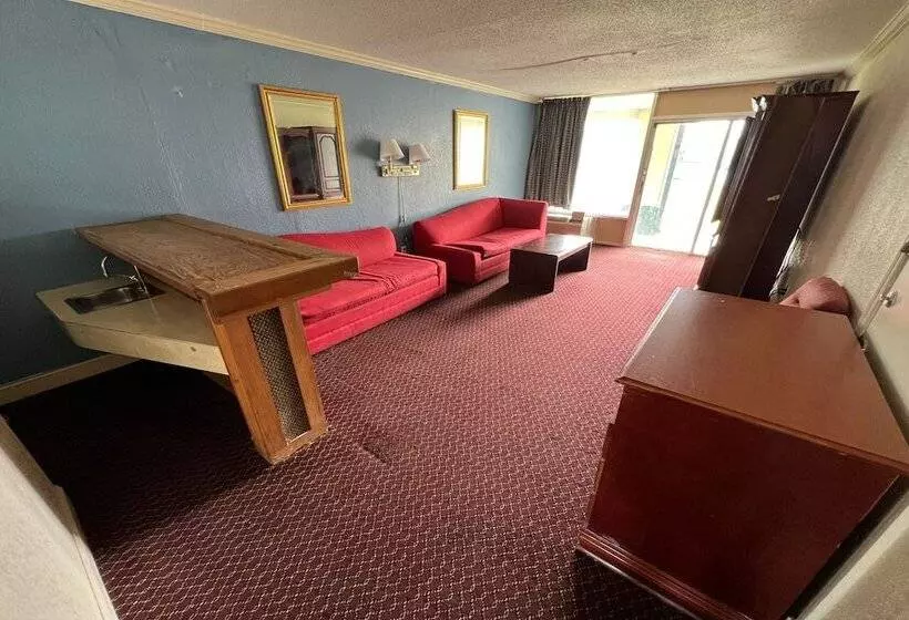スイート, Super Inn And Suites Milledgeville