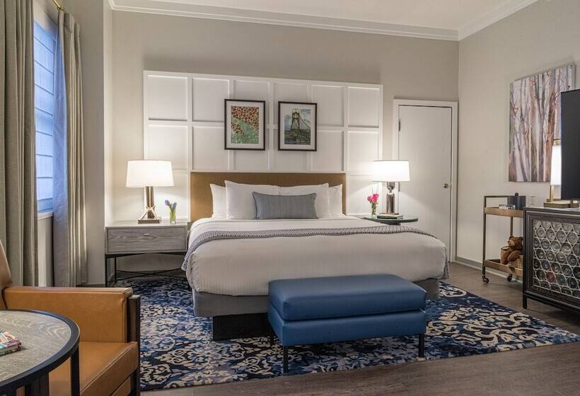 غرفة قياسية سرير كينج, Heathman