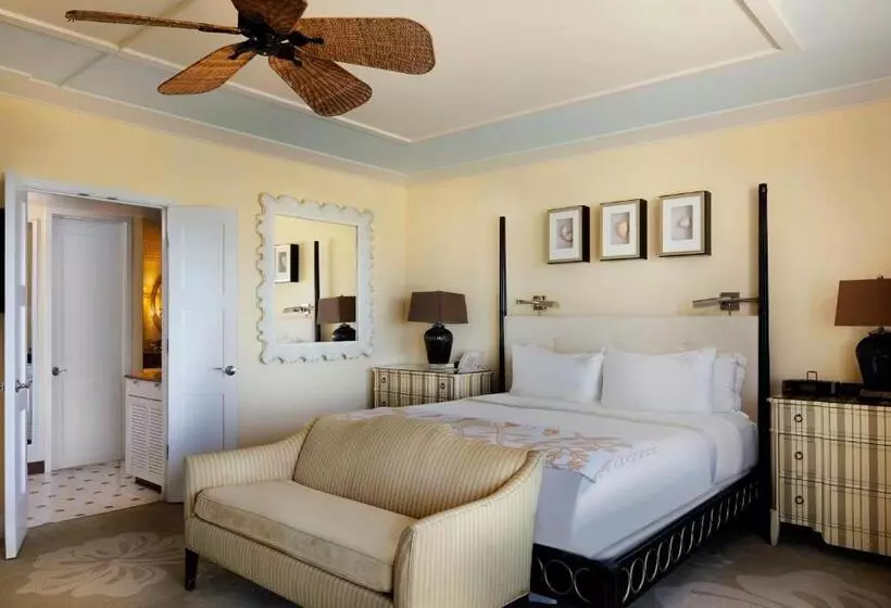 اتاق استاندارد با چشم‌انداز دریا, The Kahala Hotel And Resort