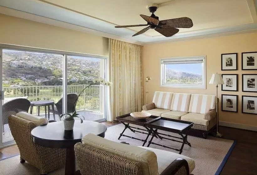 سوییت با چشم‌انداز جانبی دریا, The Kahala Hotel And Resort