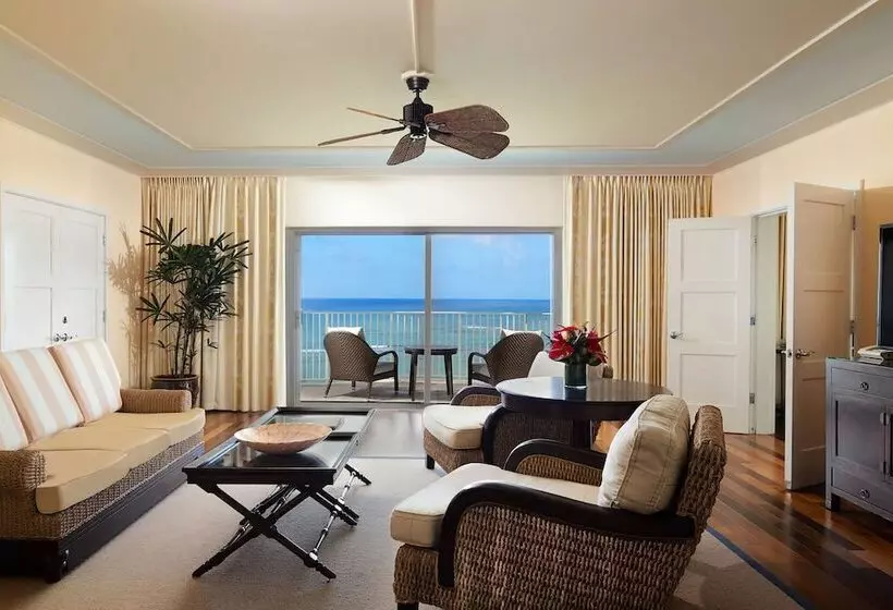 سوییت با چشم‌انداز دریا, The Kahala Hotel And Resort
