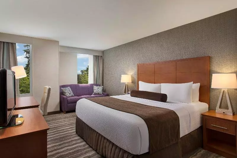 身障者適用スタンダードルーム, AC Hotel by Marriott Portland Lake Oswego