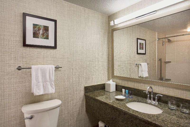 Люкс, AC Hotel by Marriott Portland Lake Oswego