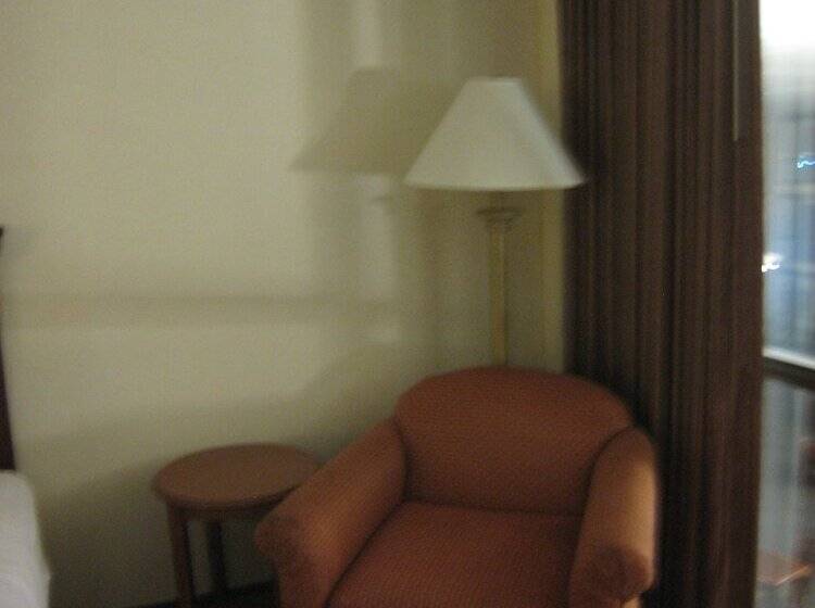 수피리어 룸, Days Inn By Wyndham Columbus Airport