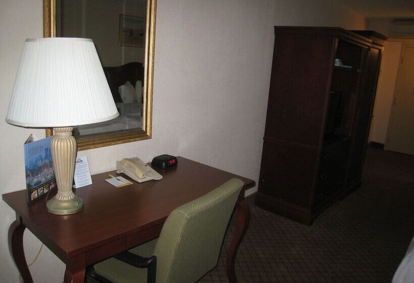 수피리어 룸, Days Inn By Wyndham Columbus Airport