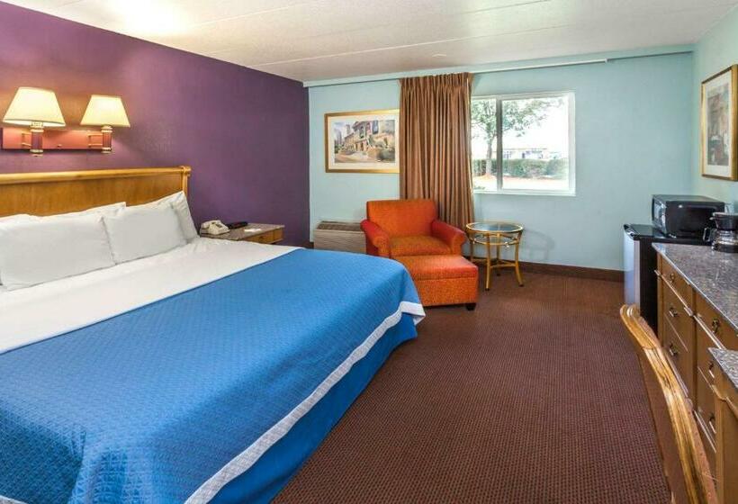 اتاق استاندارد با تخت بزرگ, Days Inn By Wyndham Portage