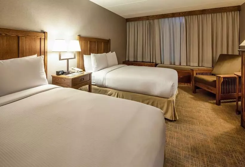 ２ダブルベッドのスタンダードルーム, Doubletree By Hilton  Libertyville  Mundelein