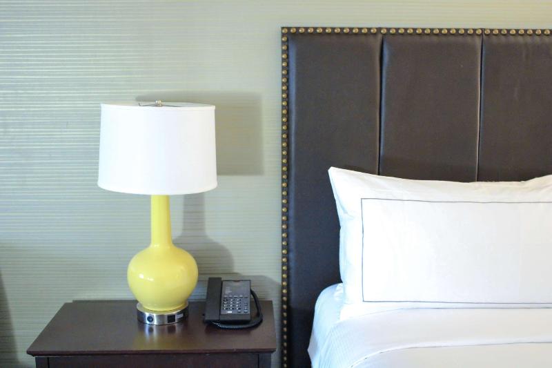 주니어 스위트 킹사이즈 침대, Doubletree By Hilton Washington Dc Silver Spring